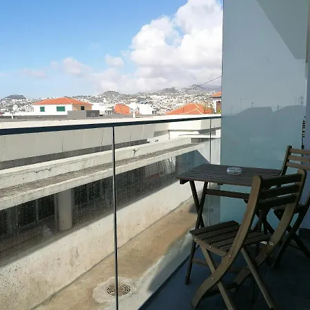 Madeira Barreirinha *